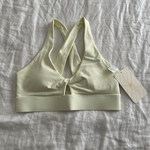 Fabletics Oasis Sports bra